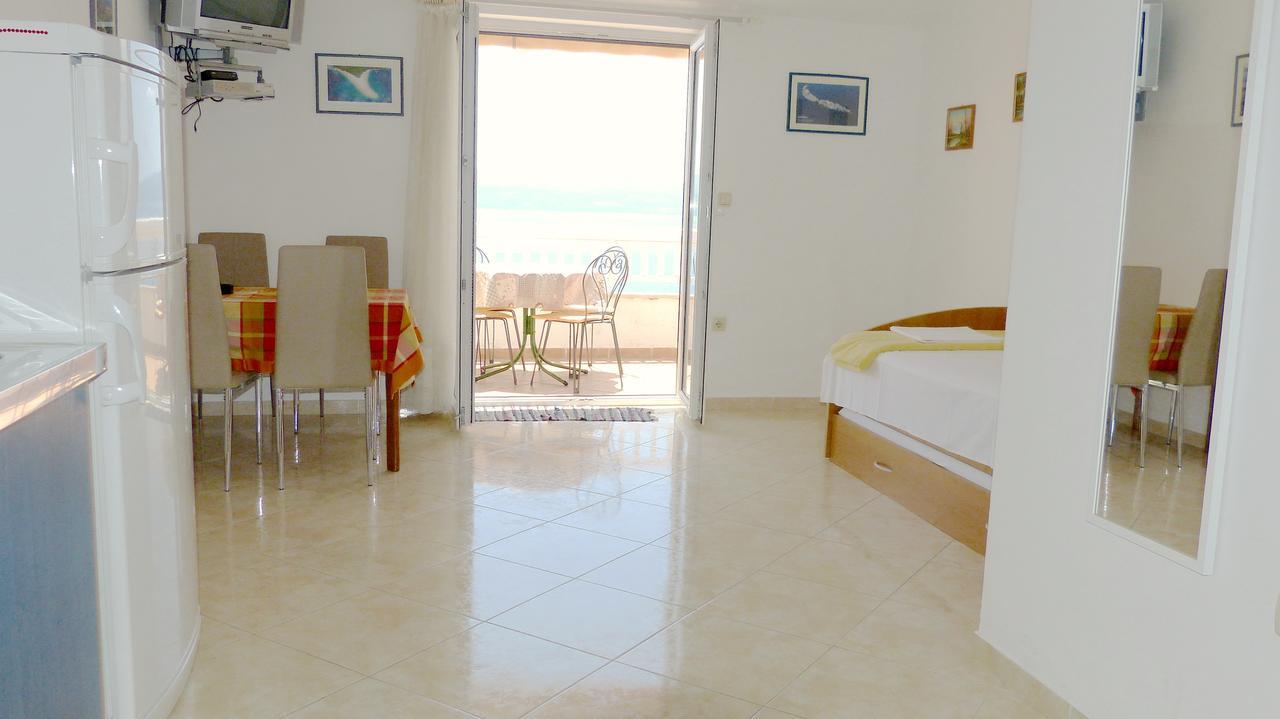 Beach Front Apartments Balica Rat Omiš Dış mekan fotoğraf
